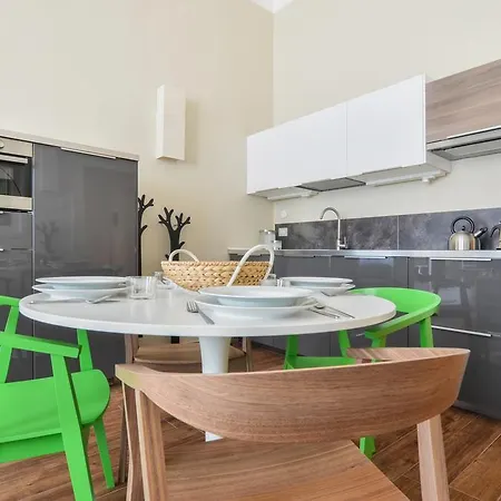 Apartment Charme *