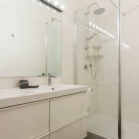 Apartment Charme